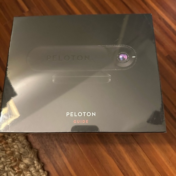 NEW Peloton Guide Strength AI Training Device with Built-In Camera Tech Movement - Picture 7 of 10